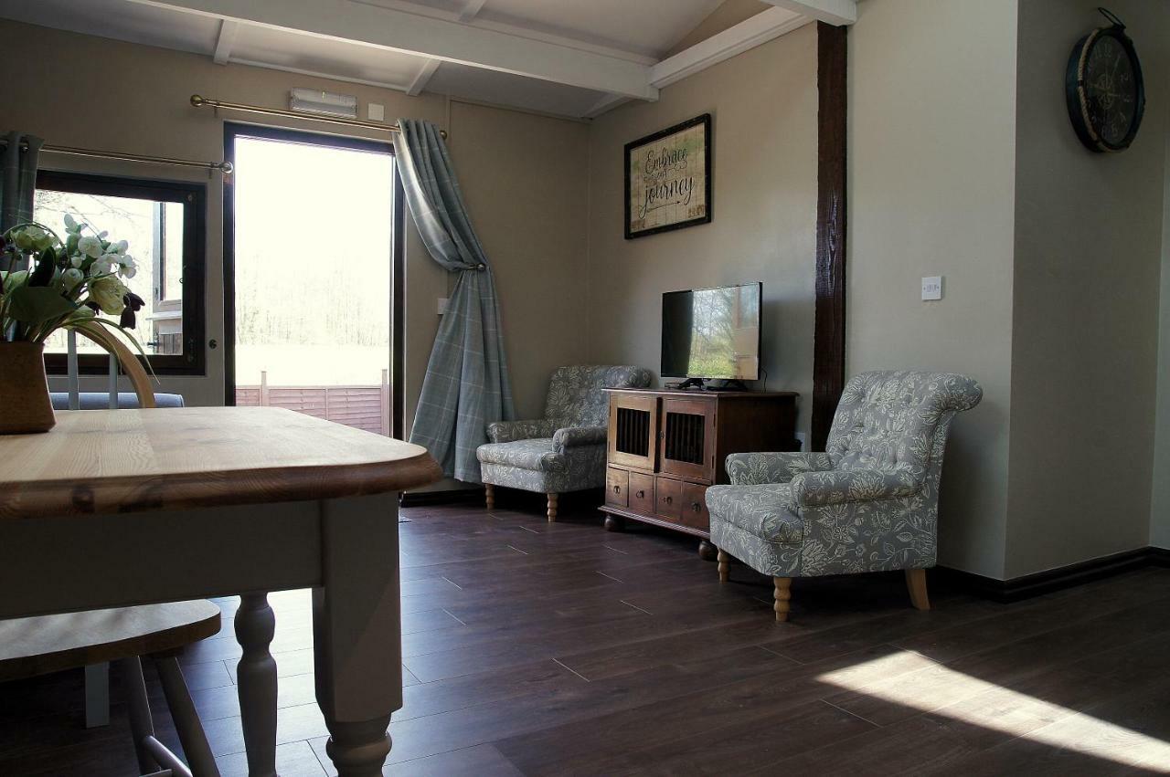 Вилла Arrowwood Self Catering Кингтон Экстерьер фото